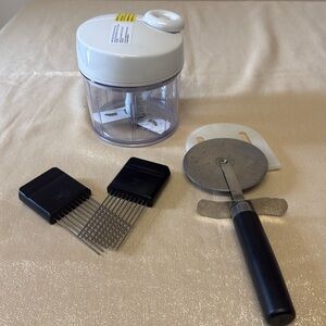 Pampered chef food processor